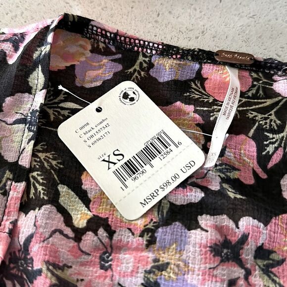 NWT Free People Maybel Top Sheer Floral Plunge V Neck Ruffled Cuff Bell Sleeves - Picture 8 of 11